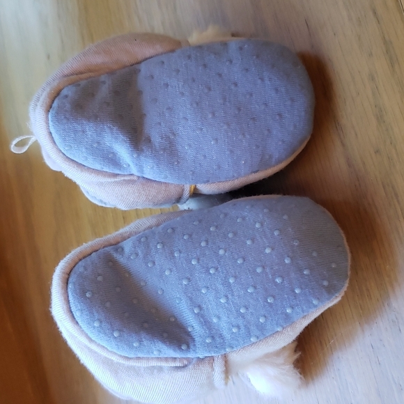 NWOT Koala Booties Newborn/0-3 - Picture 2 of 6